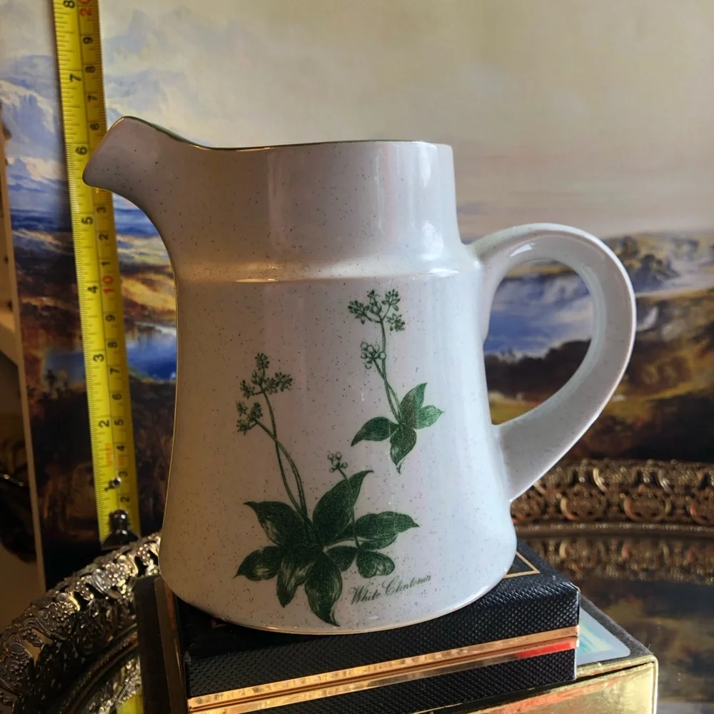 🌿VINTAGE NORITAKE Stoneware Creamer Pitcher with “Mountain Flowers” Design 💚